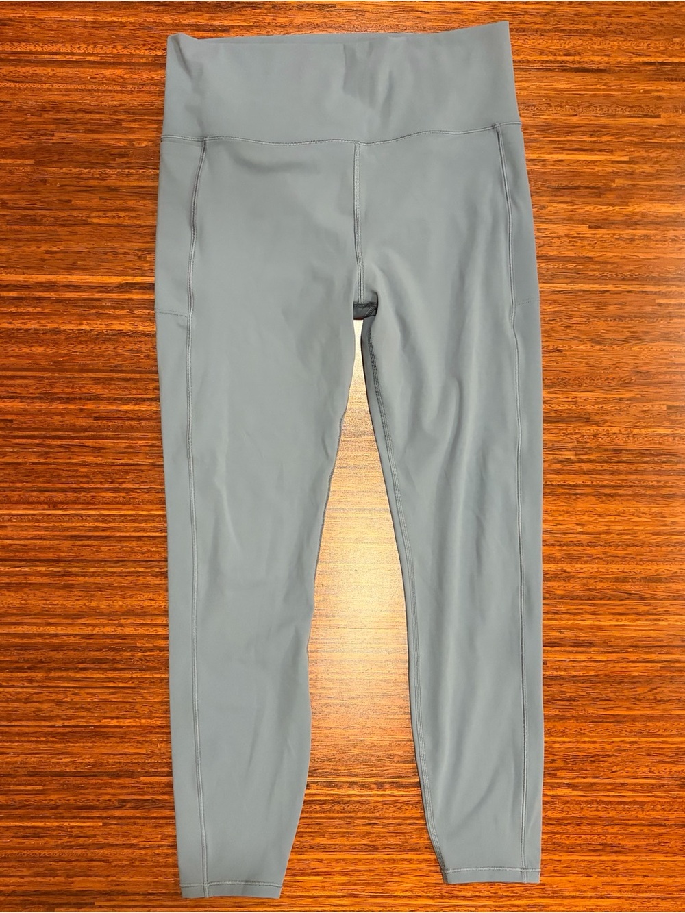 Vuori Studio Pocket Leggings Womens Size Large VW446 Blue Gray Athleisure 7/8